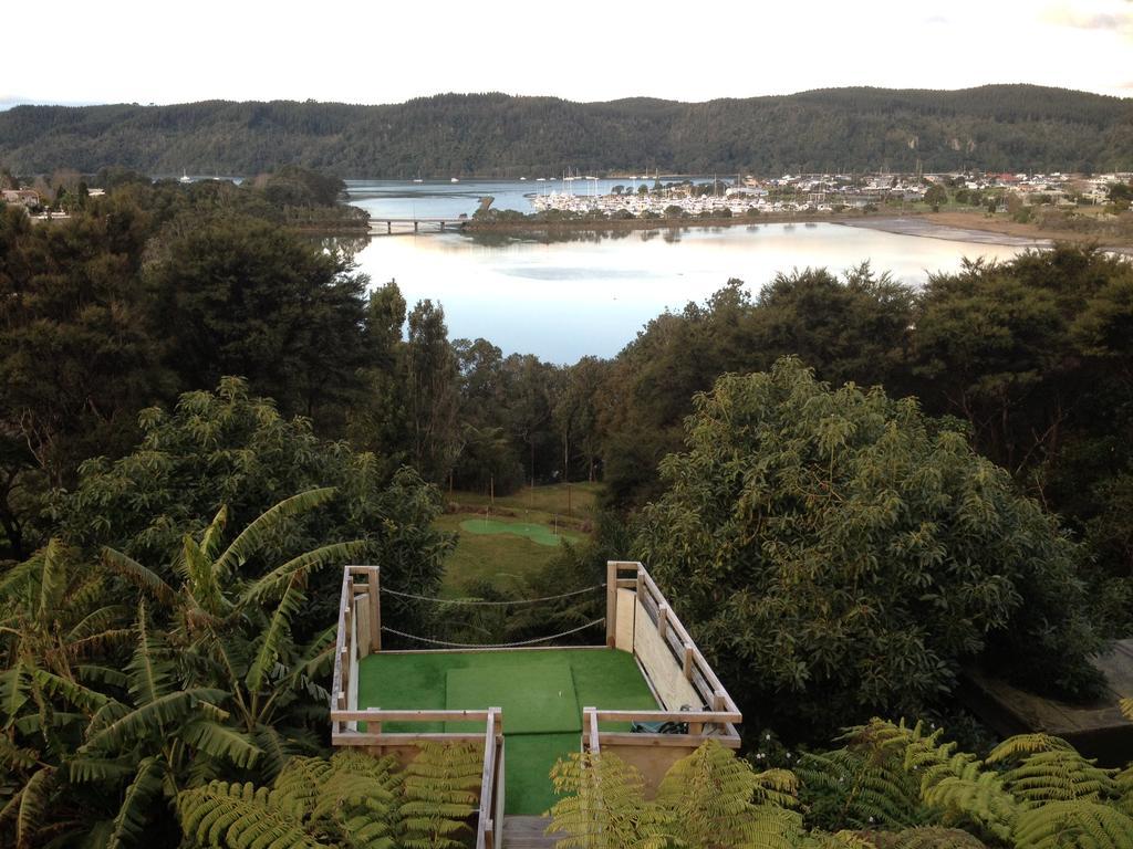 Whangamata Vistas B&B Exterior photo